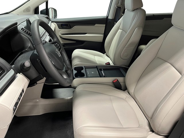 Honda Odyssey Vehicle Full-screen Gallery Image 11