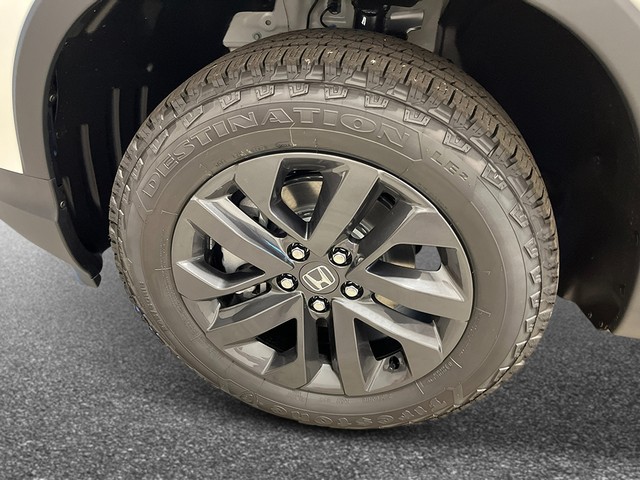 Honda Ridgeline Vehicle Full-screen Gallery Image 11