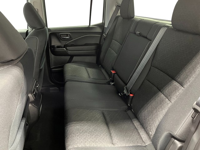 Honda Ridgeline Vehicle Full-screen Gallery Image 22