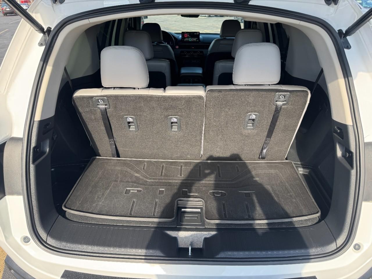 Honda Pilot Vehicle Full-screen Gallery Image 04