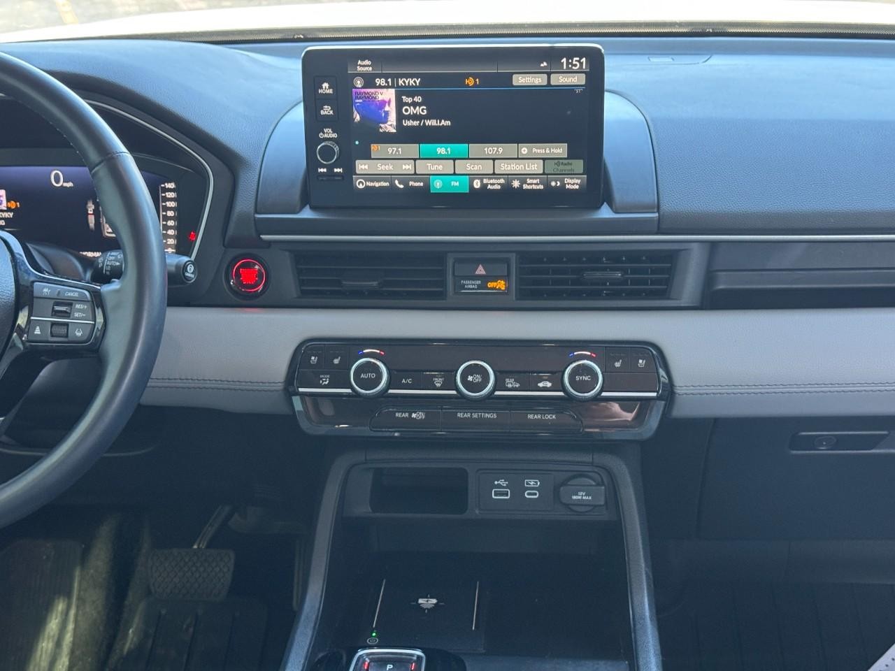 Honda Pilot Vehicle Full-screen Gallery Image 14