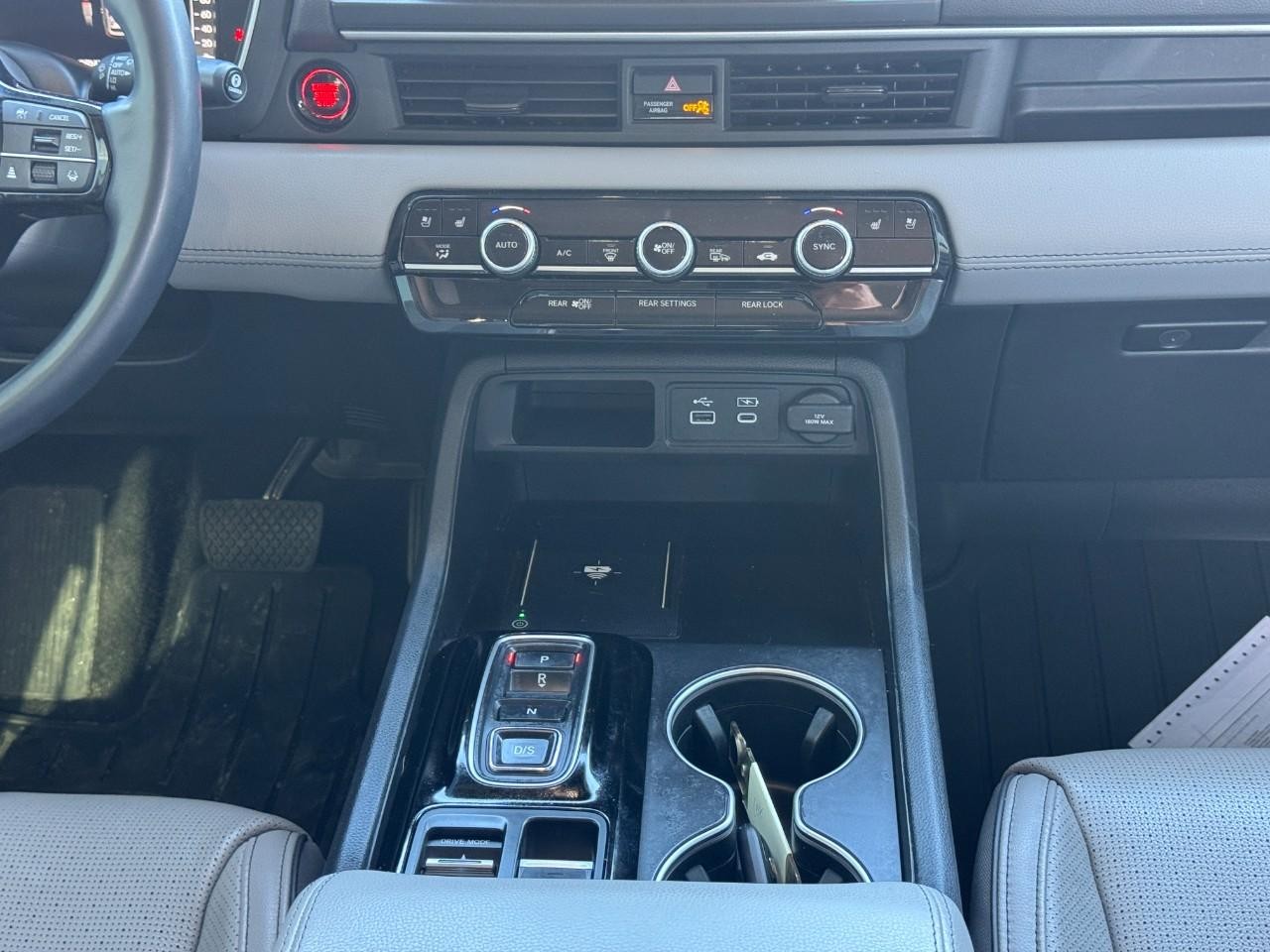 Honda Pilot Vehicle Full-screen Gallery Image 15