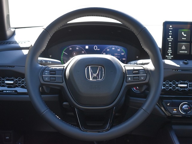 Honda Accord Hybrid Vehicle Full-screen Gallery Image 12