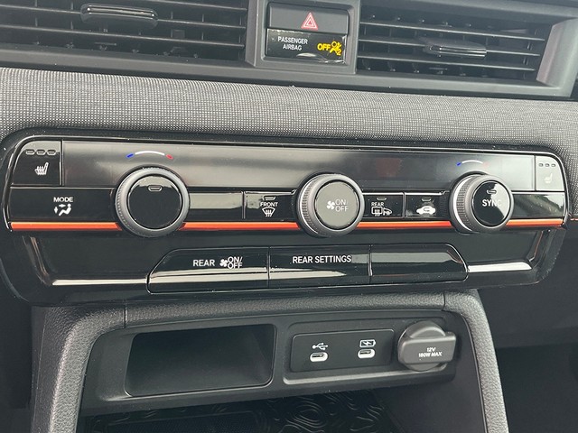 Honda Passport Vehicle Full-screen Gallery Image 26