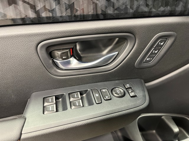 Honda Passport Vehicle Full-screen Gallery Image 13