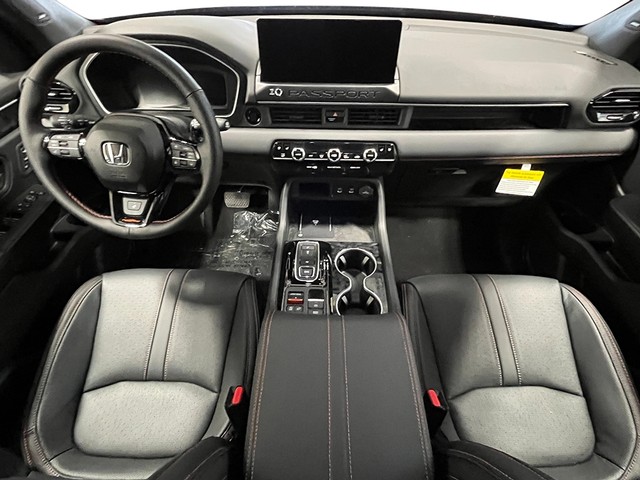 Honda Passport Vehicle Full-screen Gallery Image 14