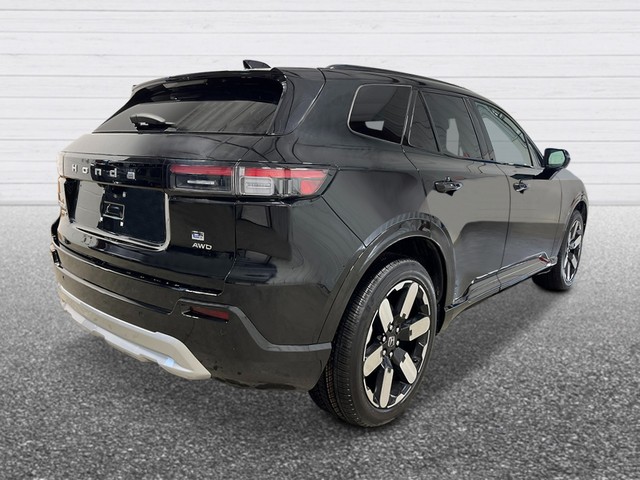 Honda Prologue Vehicle Full-screen Gallery Image 05