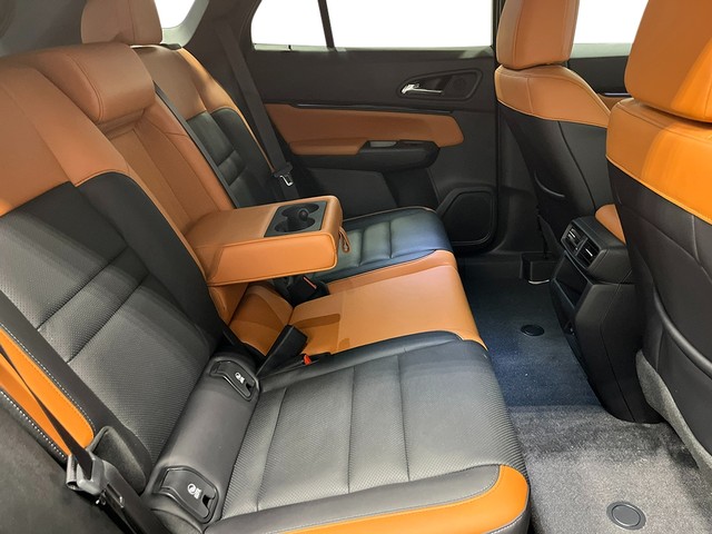 Honda Prologue Vehicle Full-screen Gallery Image 27