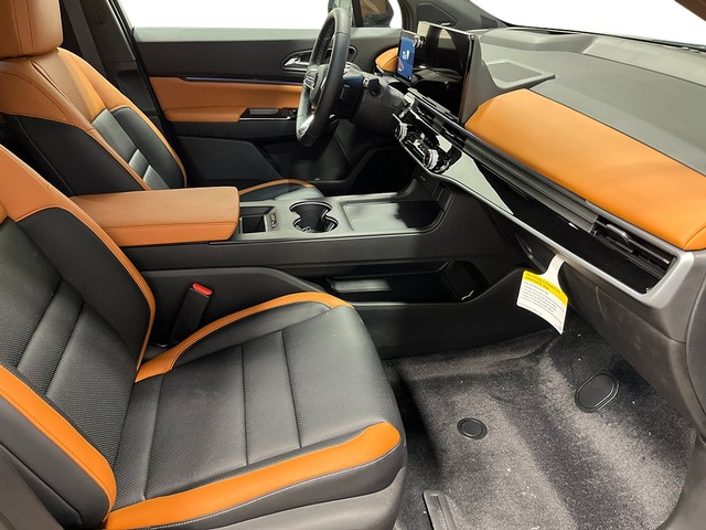 Honda Prologue Vehicle Full-screen Gallery Image 28