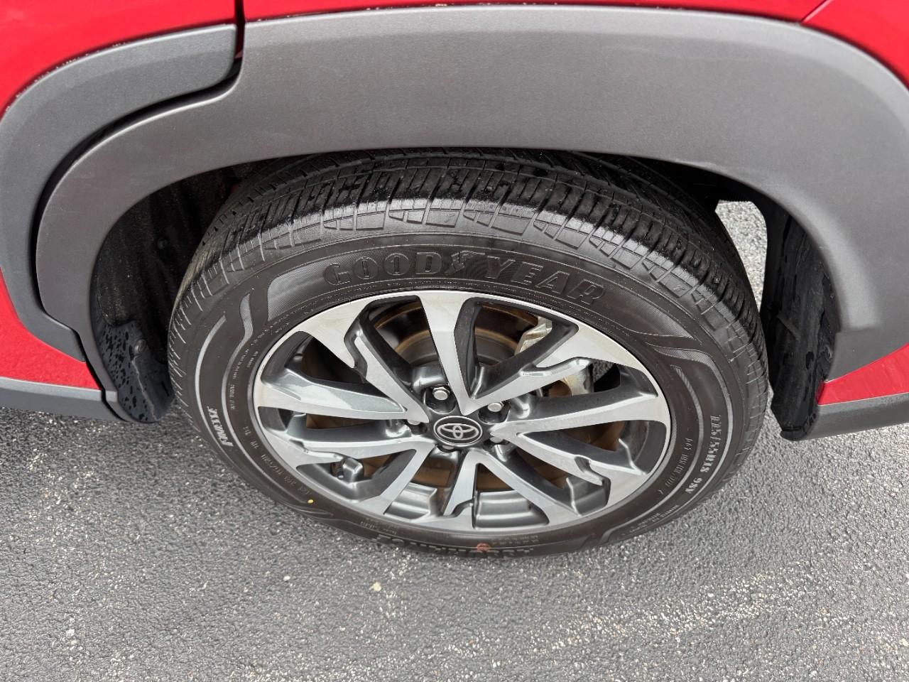 Toyota Corolla Cross Vehicle Full-screen Gallery Image 07