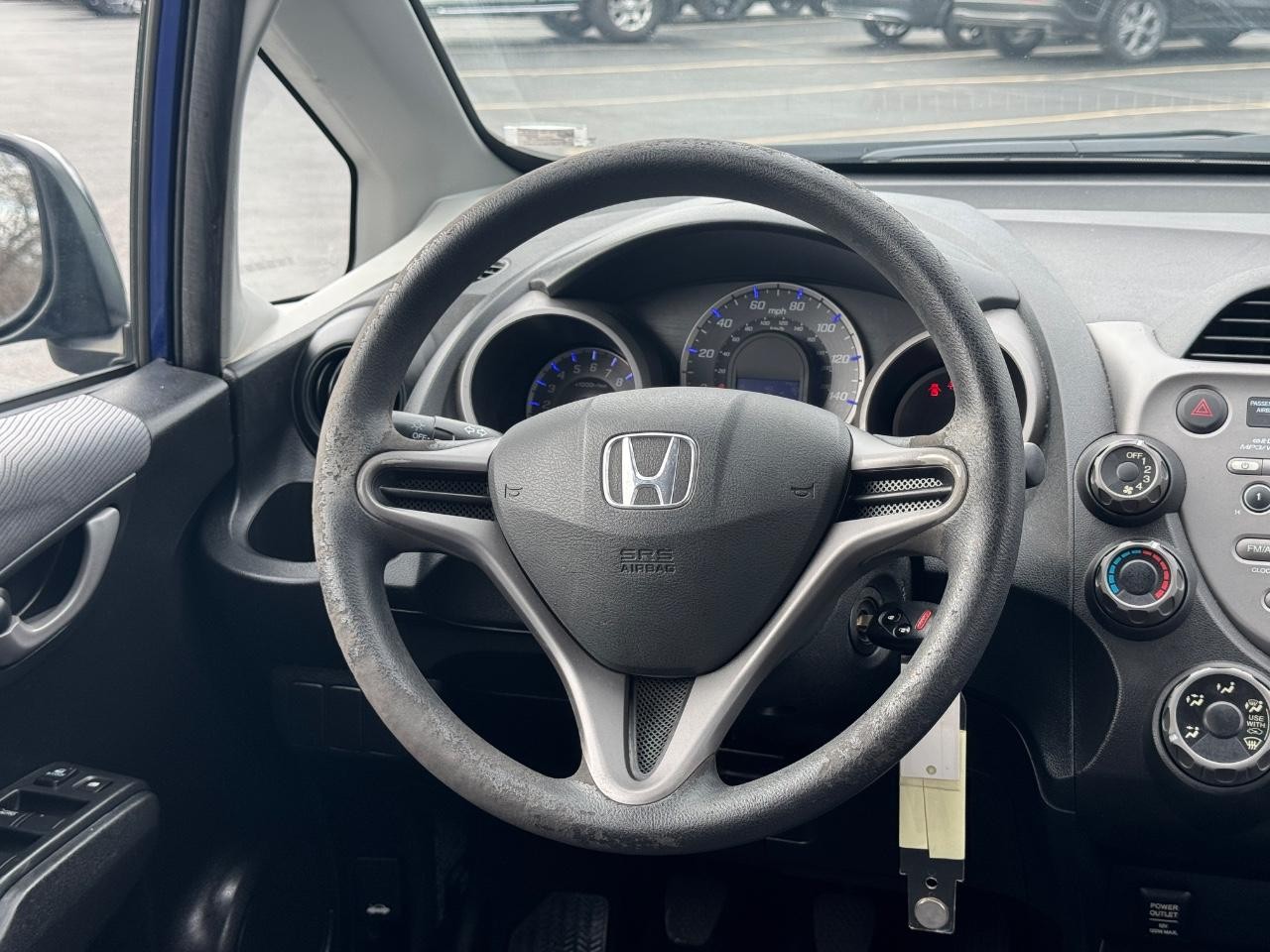 Honda Fit Vehicle Full-screen Gallery Image 13