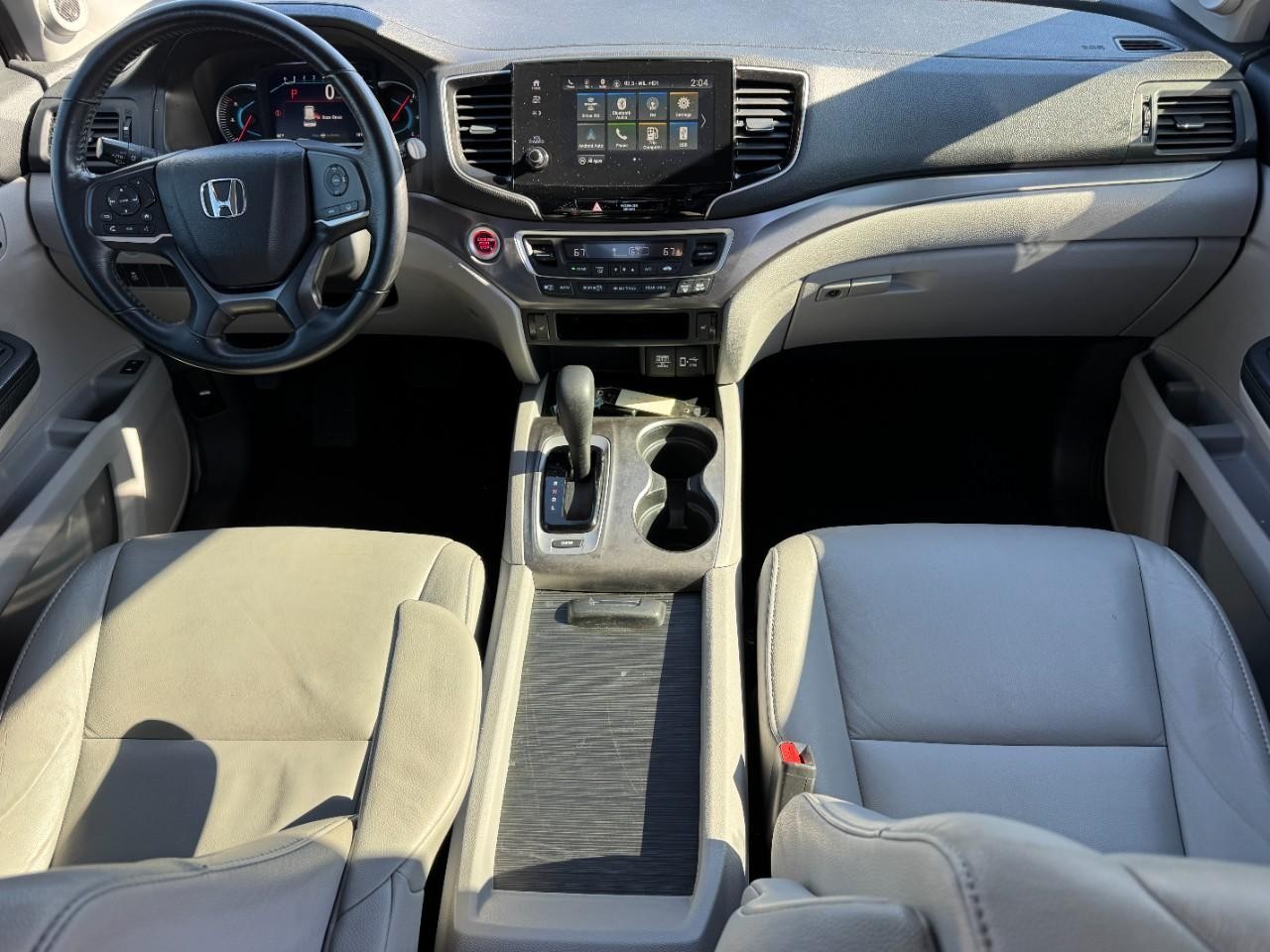 Honda Pilot Vehicle Full-screen Gallery Image 10
