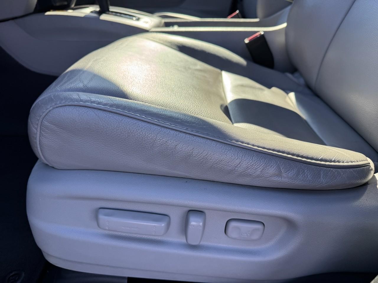 Honda Pilot Vehicle Full-screen Gallery Image 15