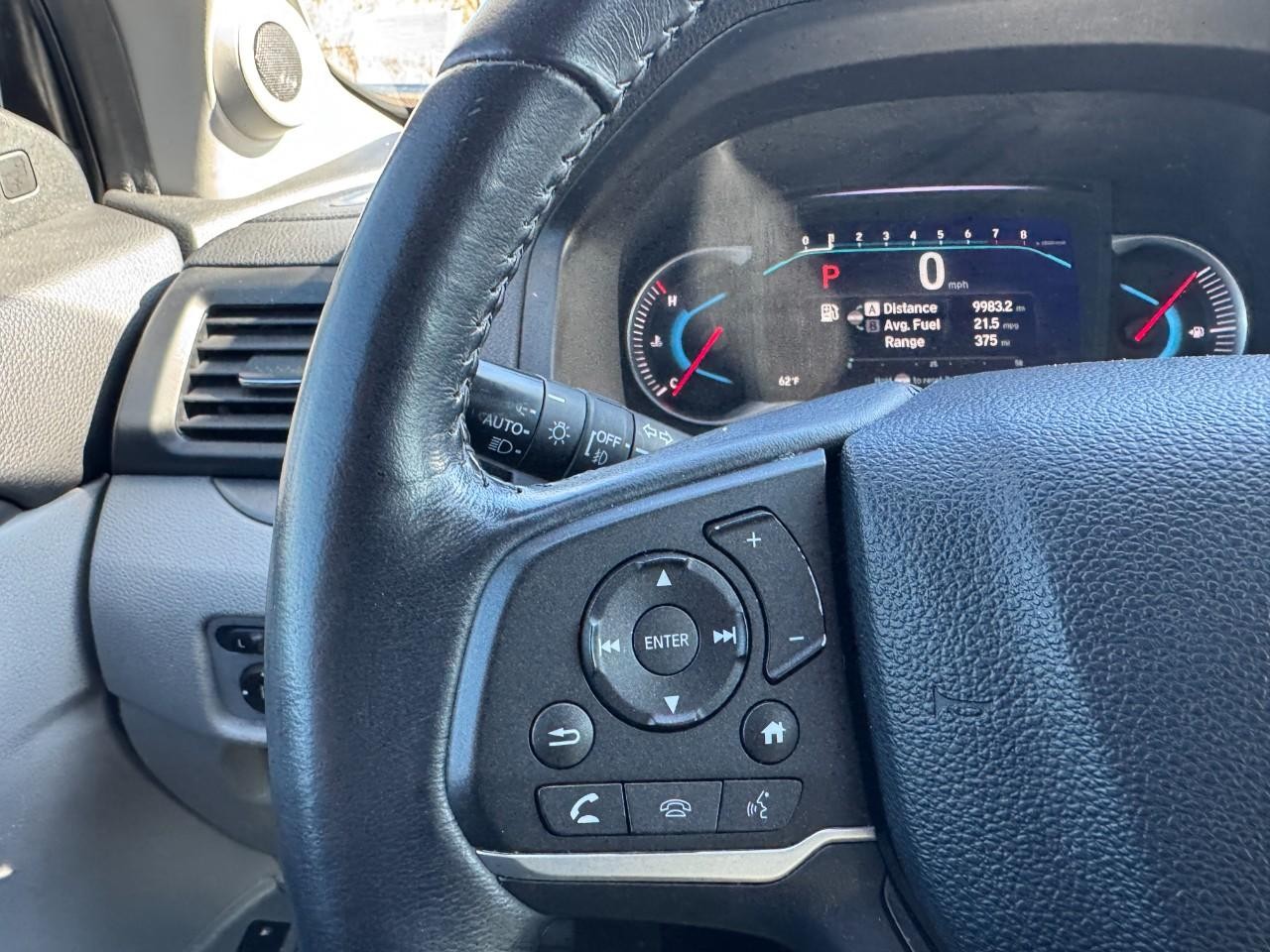 Honda Pilot Vehicle Full-screen Gallery Image 17