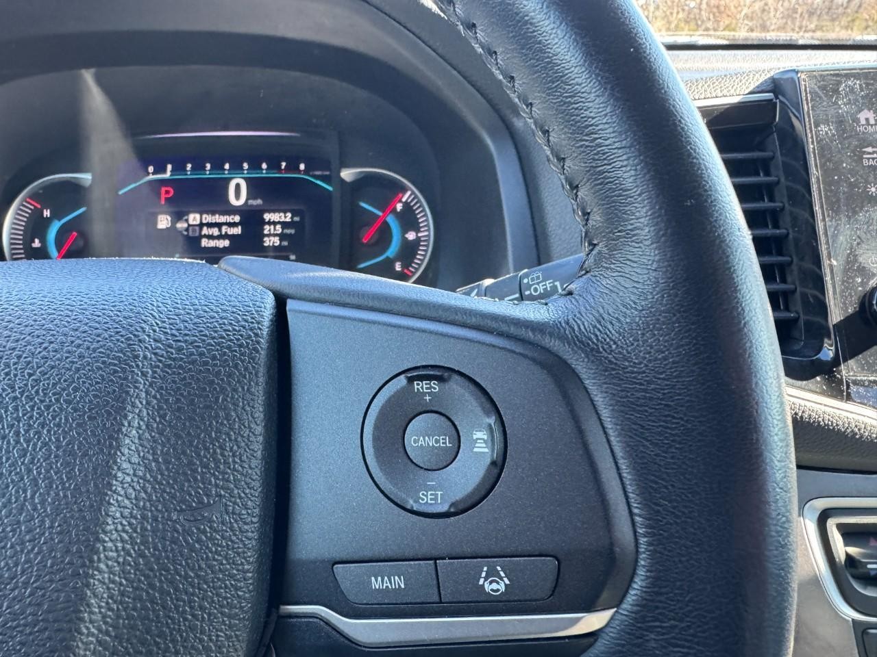 Honda Pilot Vehicle Full-screen Gallery Image 18