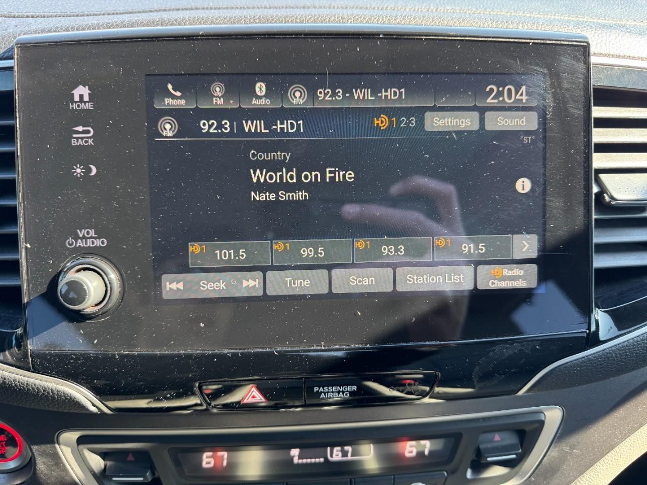 Honda Pilot Vehicle Full-screen Gallery Image 21