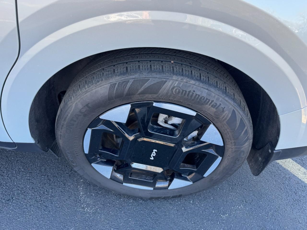 Kia Carnival Vehicle Full-screen Gallery Image 06