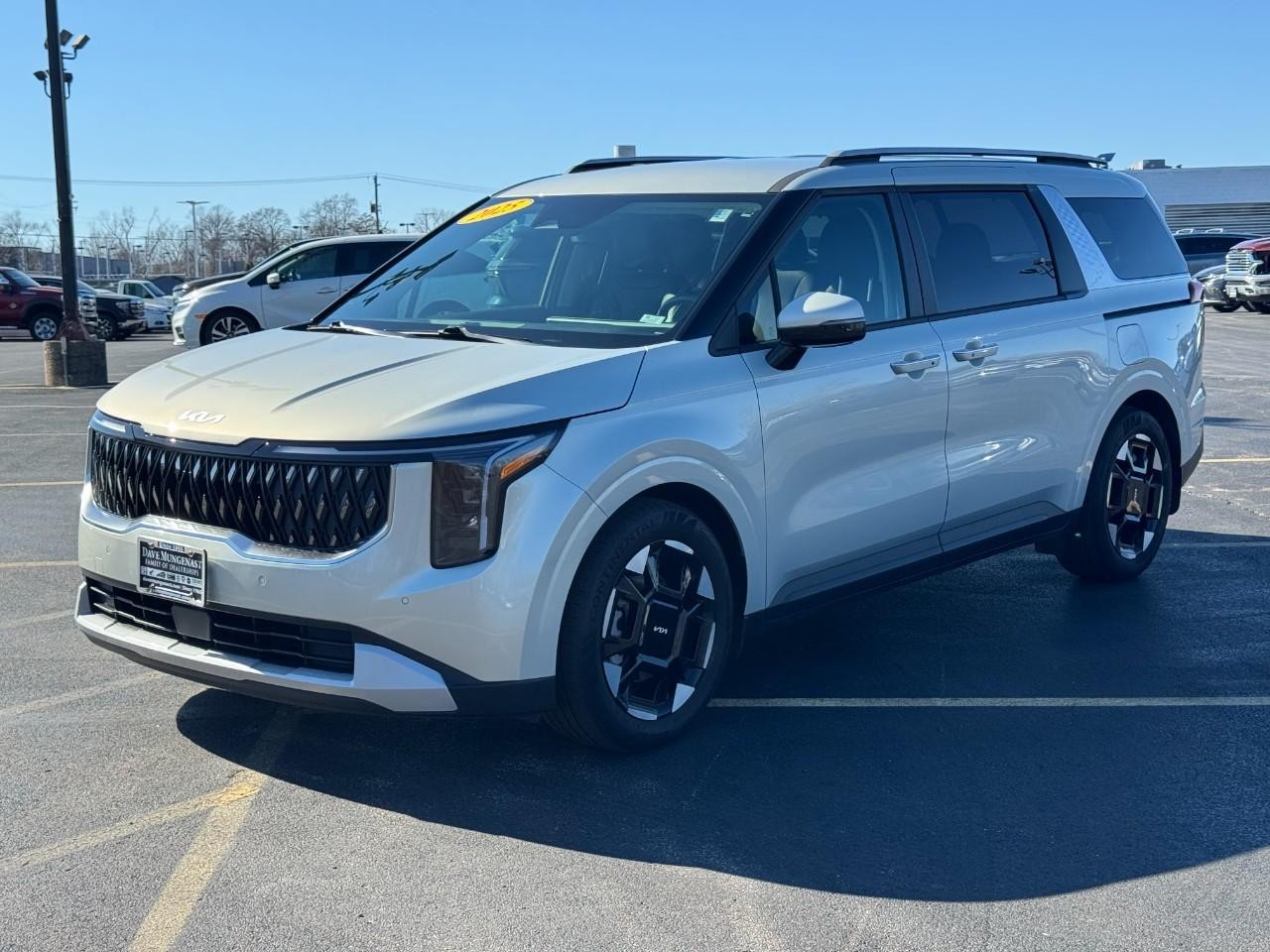 Kia Carnival Vehicle Full-screen Gallery Image 08