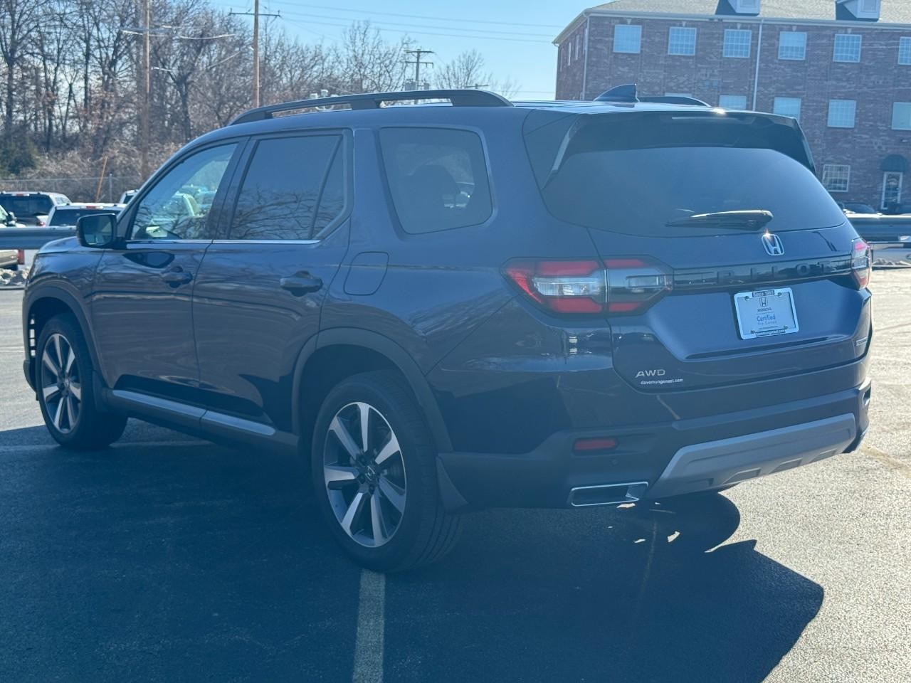 Honda Pilot Vehicle Full-screen Gallery Image 06