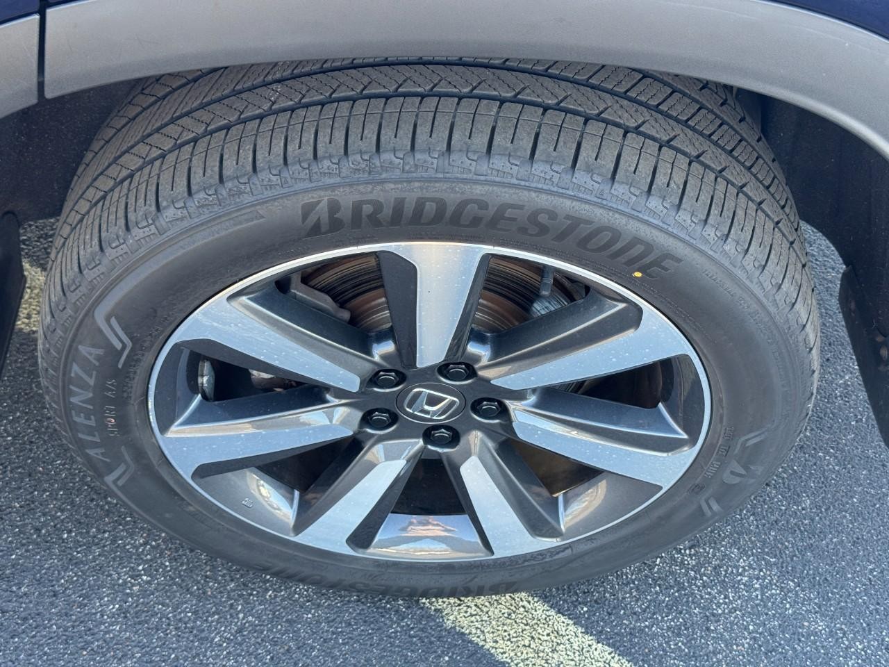 Honda Pilot Vehicle Full-screen Gallery Image 07