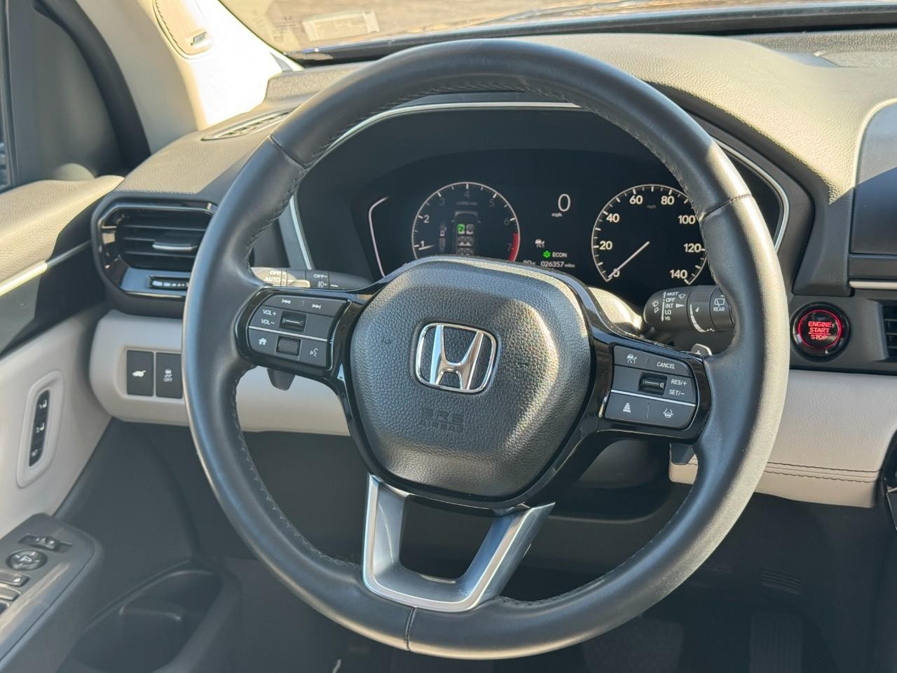 Honda Pilot Vehicle Full-screen Gallery Image 13
