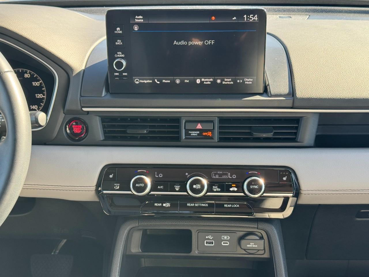 Honda Pilot Vehicle Full-screen Gallery Image 14