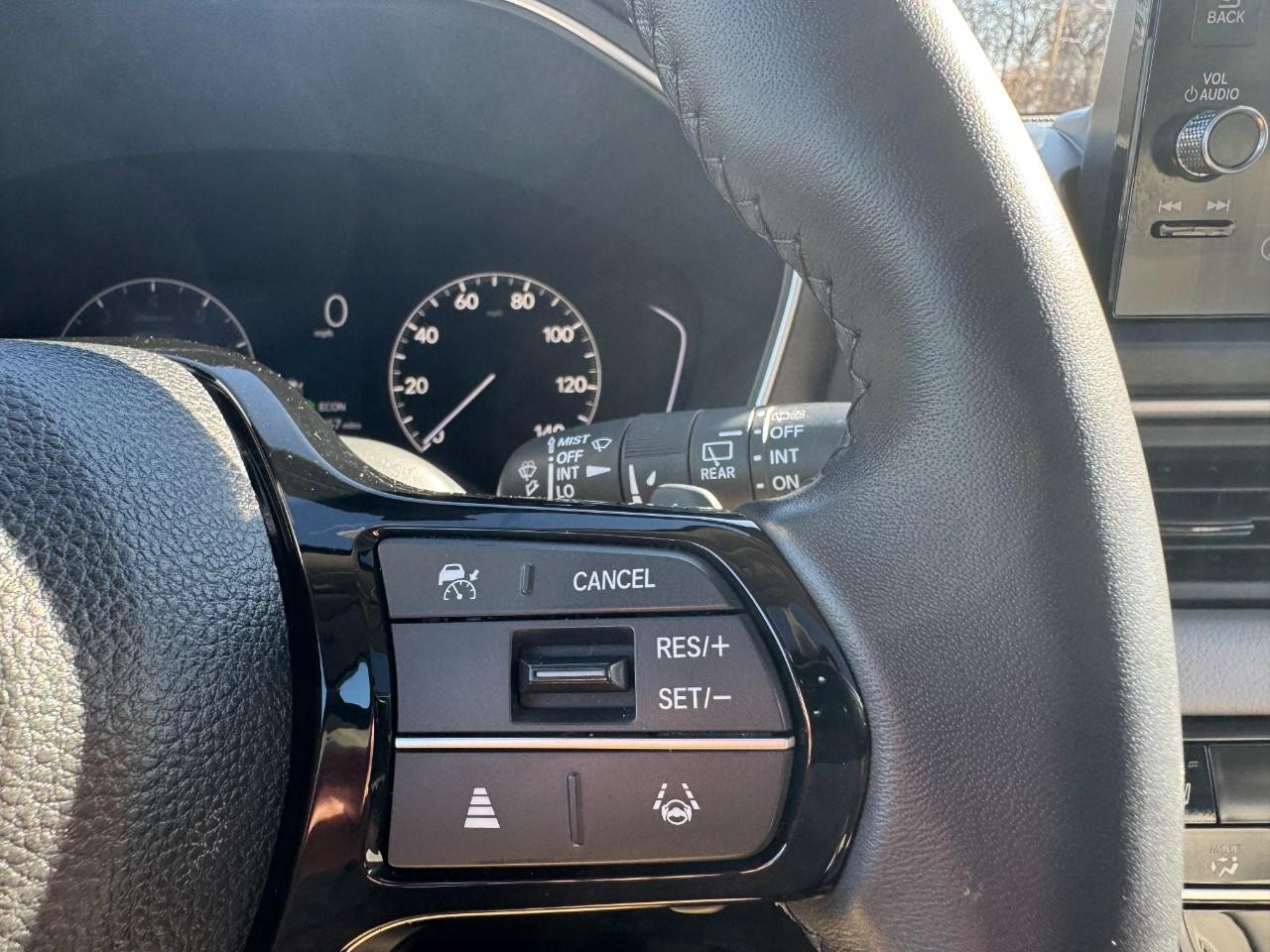 Honda Pilot Vehicle Full-screen Gallery Image 21