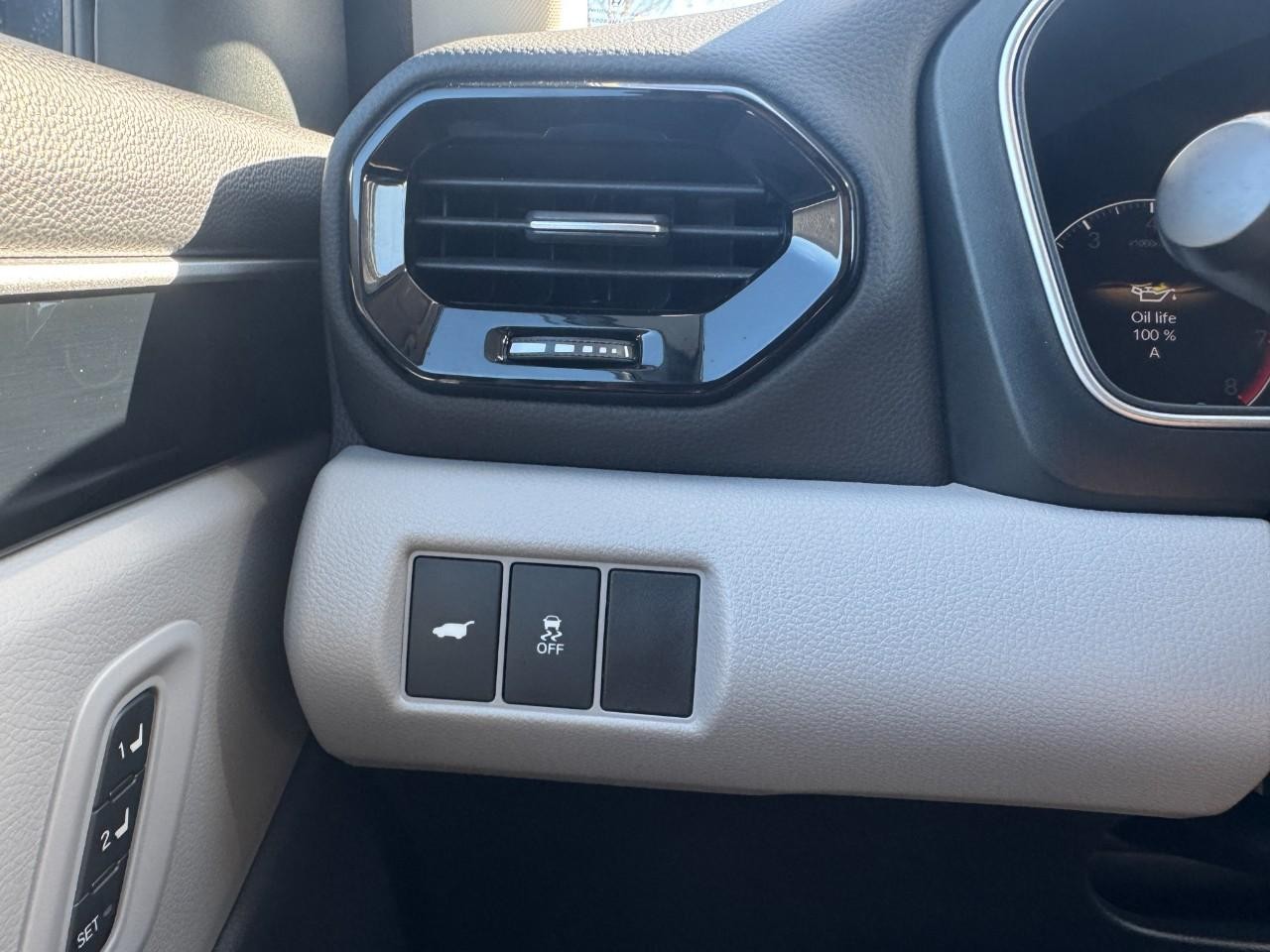 Honda Pilot Vehicle Full-screen Gallery Image 25