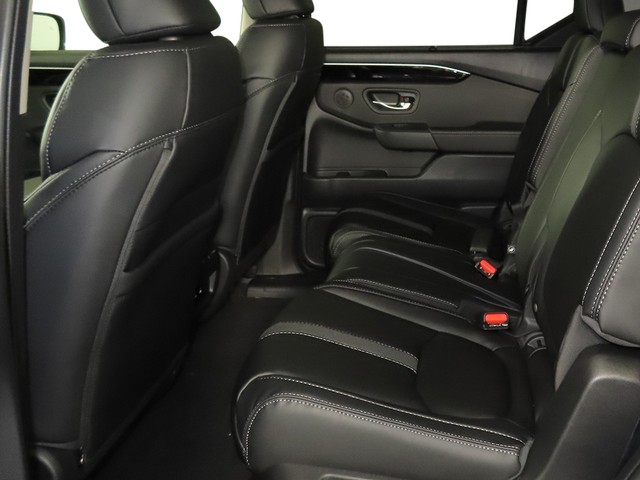 Honda Pilot Vehicle Full-screen Gallery Image 22