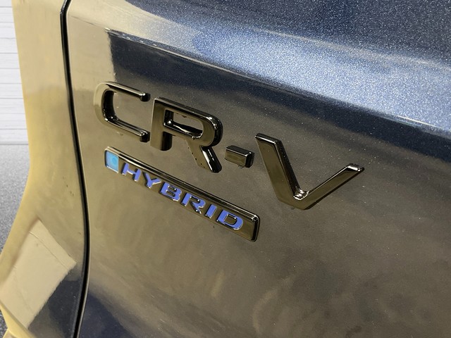 Honda CR-V Hybrid Vehicle Full-screen Gallery Image 05