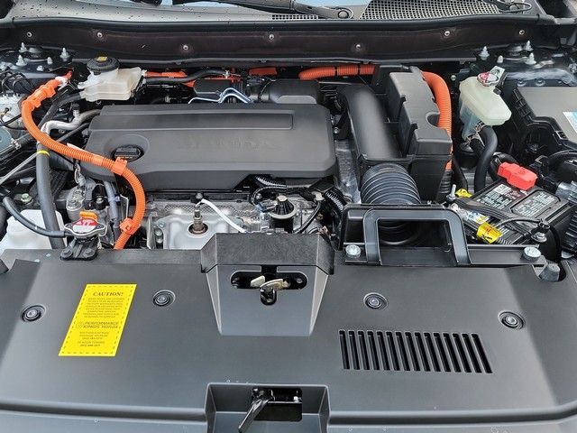 Honda CR-V Hybrid Vehicle Full-screen Gallery Image 10