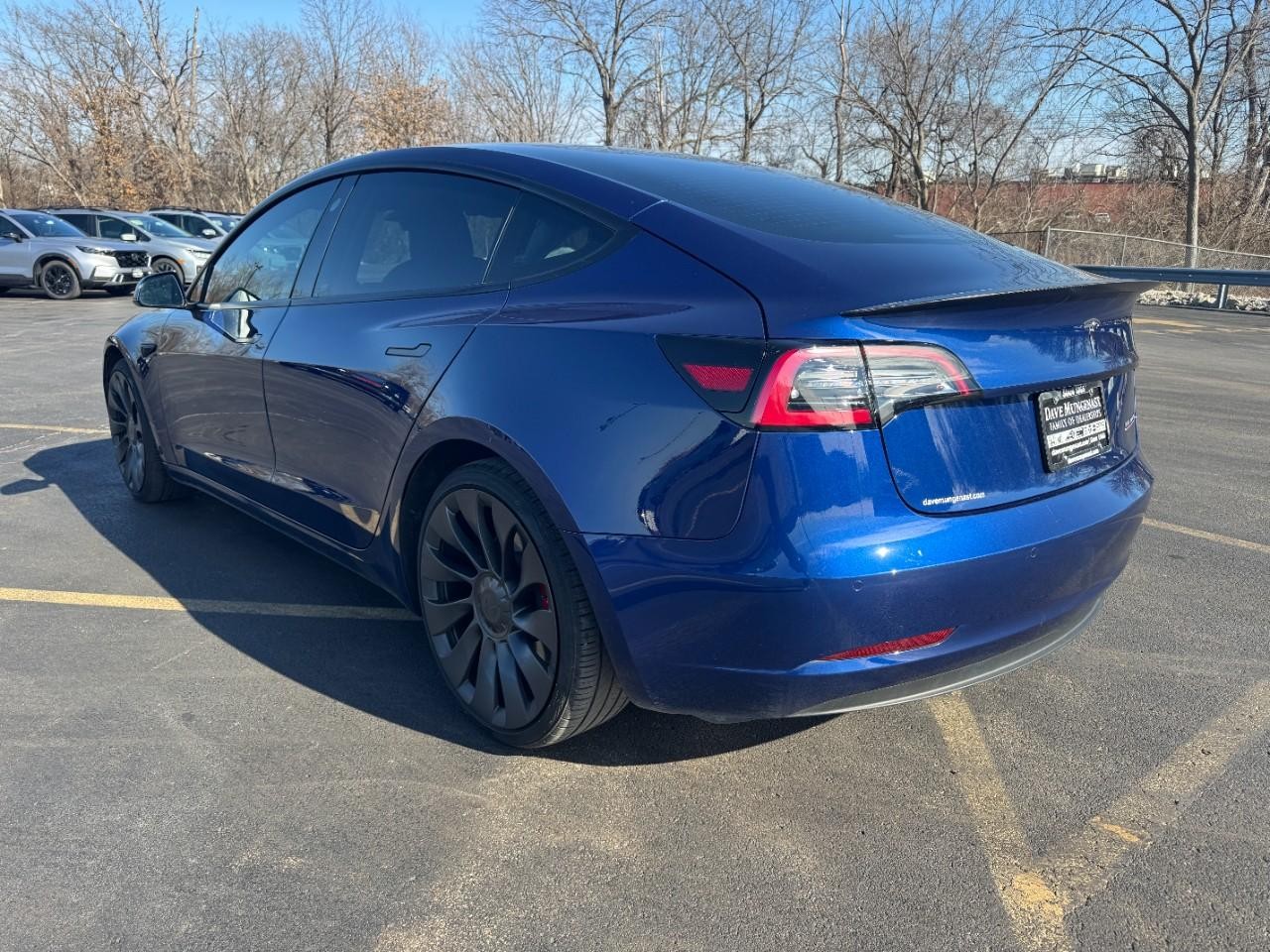 Tesla Model 3 Vehicle Full-screen Gallery Image 06
