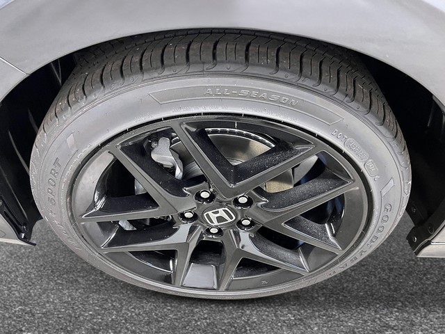 Honda Civic Sedan Vehicle Full-screen Gallery Image 11