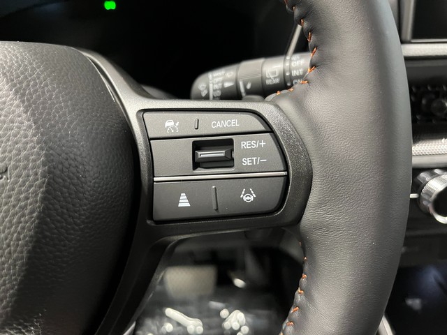 Honda CR-V Hybrid Vehicle Full-screen Gallery Image 18