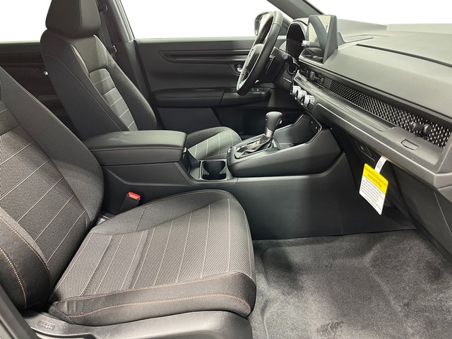 Honda CR-V Hybrid Vehicle Full-screen Gallery Image 29