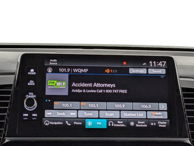 Honda Odyssey Vehicle Full-screen Gallery Image 18