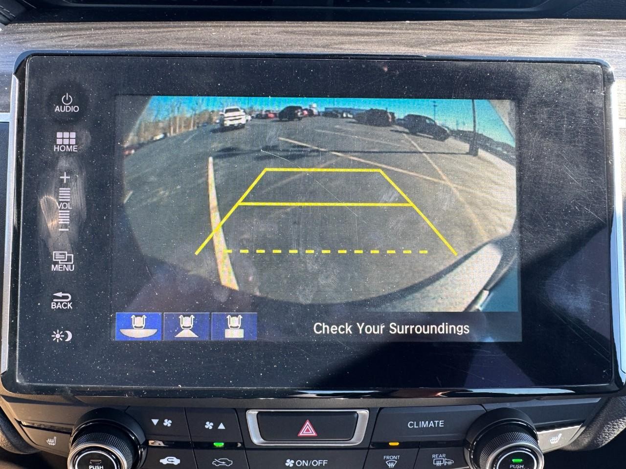 Honda Clarity Plug-In Hybrid Vehicle Full-screen Gallery Image 25