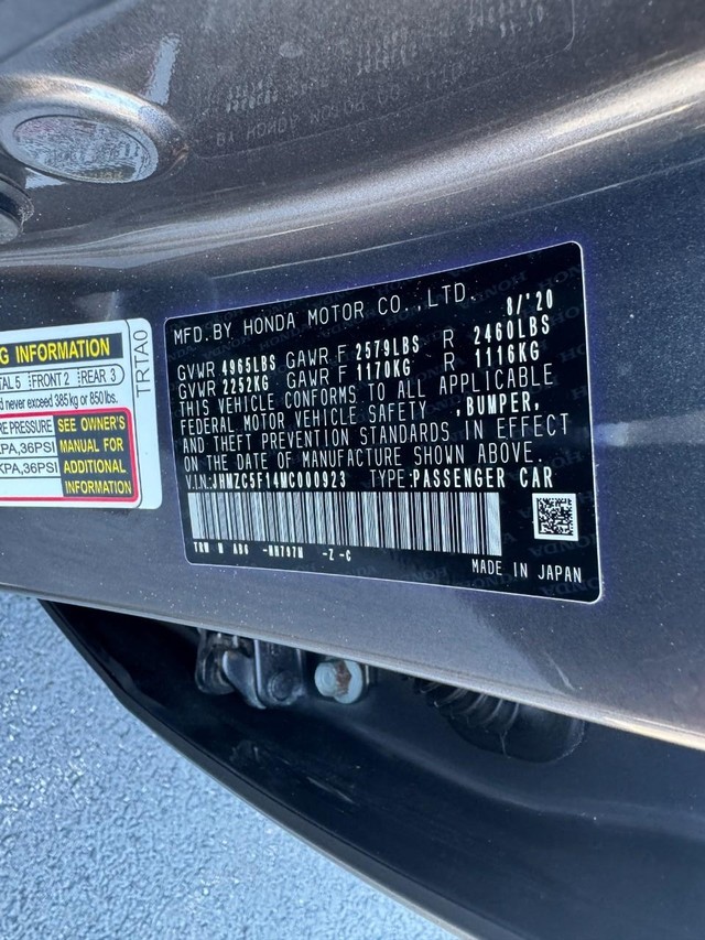 Honda Clarity Plug-In Hybrid Vehicle Full-screen Gallery Image 27