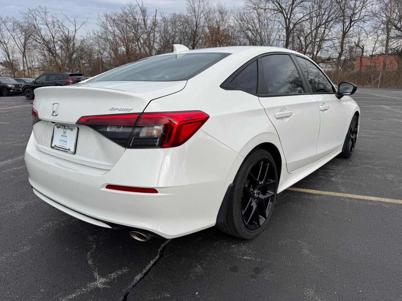 Honda Civic Sedan Vehicle Full-screen Gallery Image 05