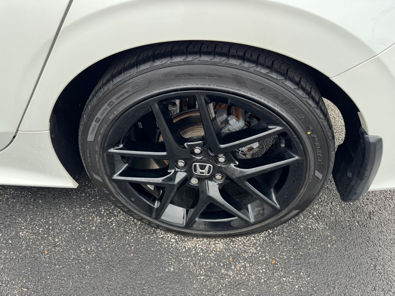 Honda Civic Sedan Vehicle Full-screen Gallery Image 07