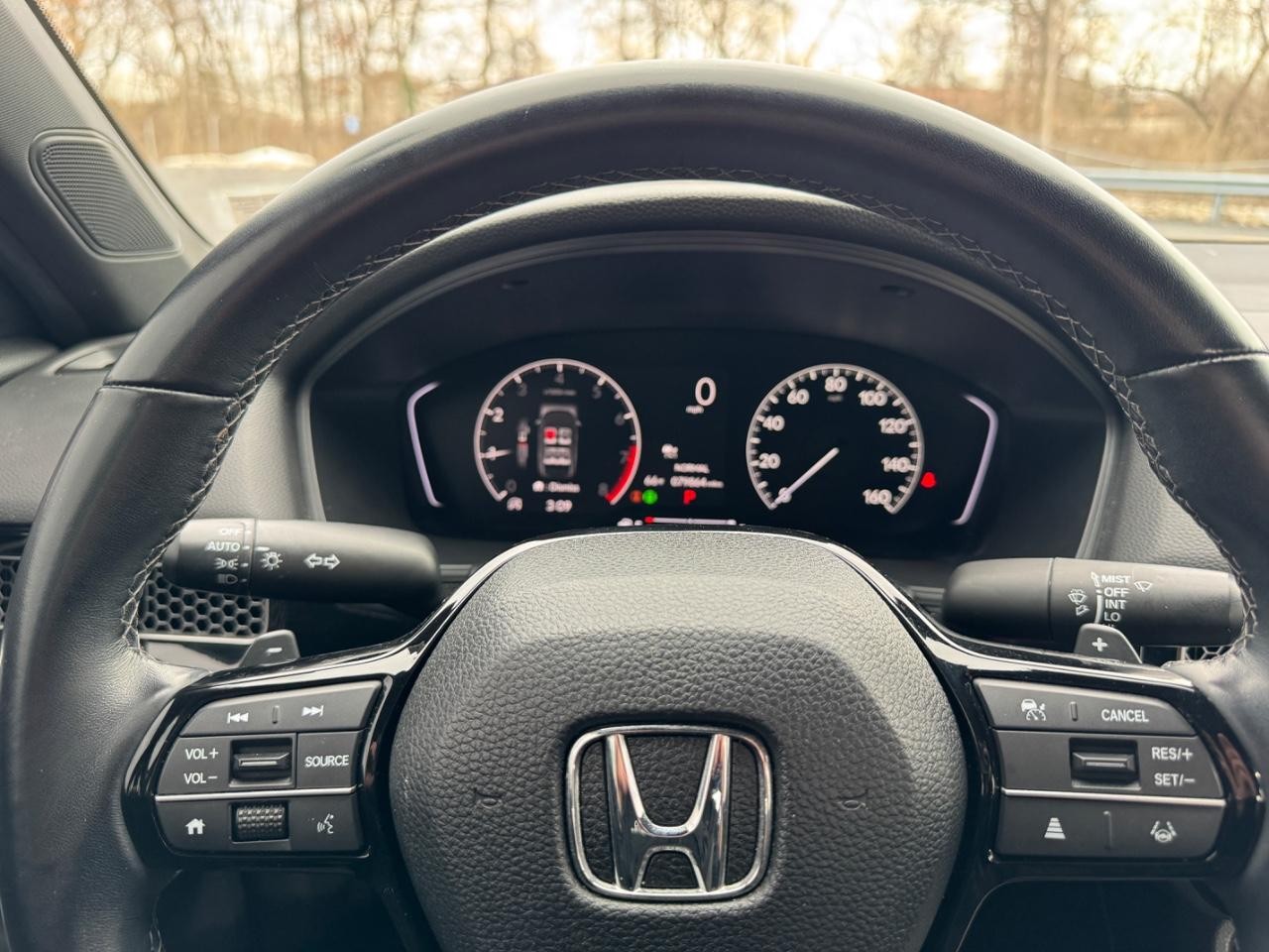 Honda Civic Sedan Vehicle Full-screen Gallery Image 18