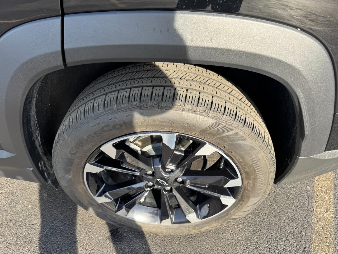 Chevrolet Equinox Vehicle Full-screen Gallery Image 07