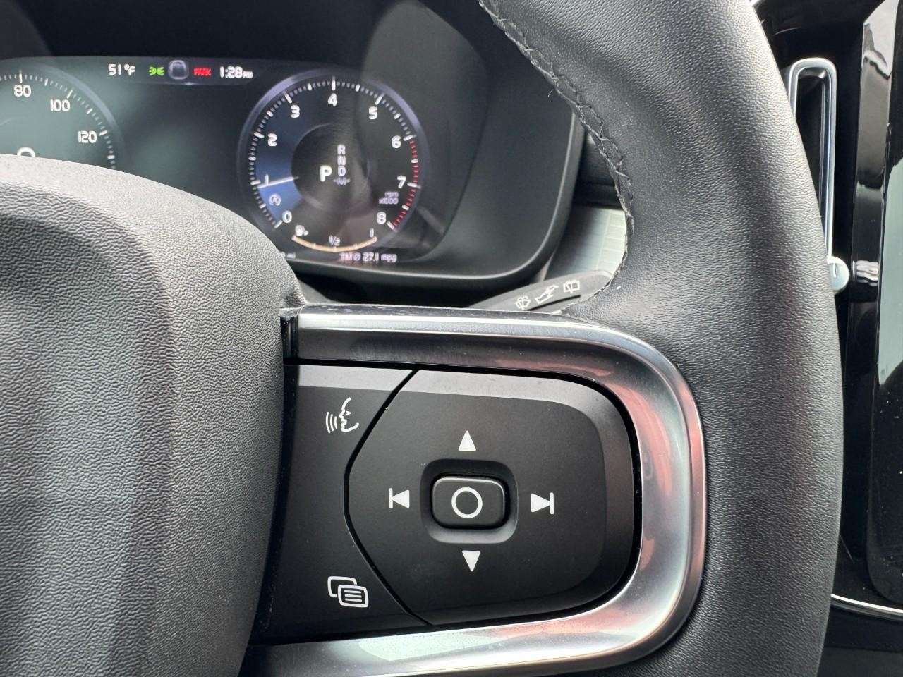 Volvo XC40 Vehicle Full-screen Gallery Image 21