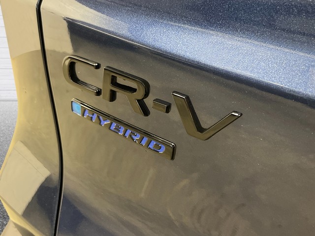 Honda CR-V Hybrid Vehicle Full-screen Gallery Image 05