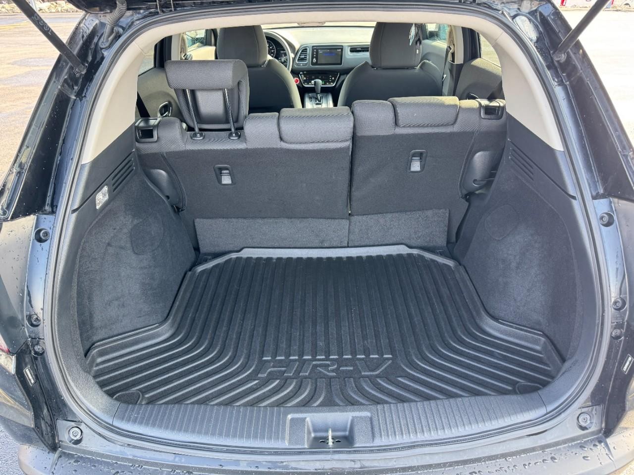 Honda HR-V Vehicle Full-screen Gallery Image 04