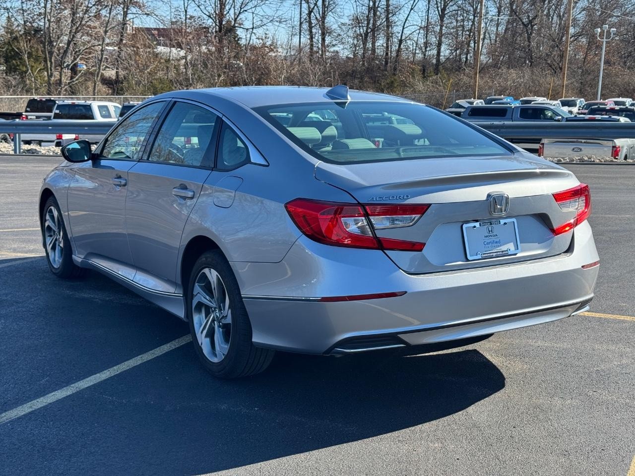 Honda Accord Sedan Vehicle Full-screen Gallery Image 08