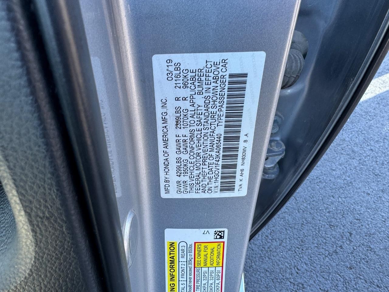 Honda Accord Sedan Vehicle Full-screen Gallery Image 19