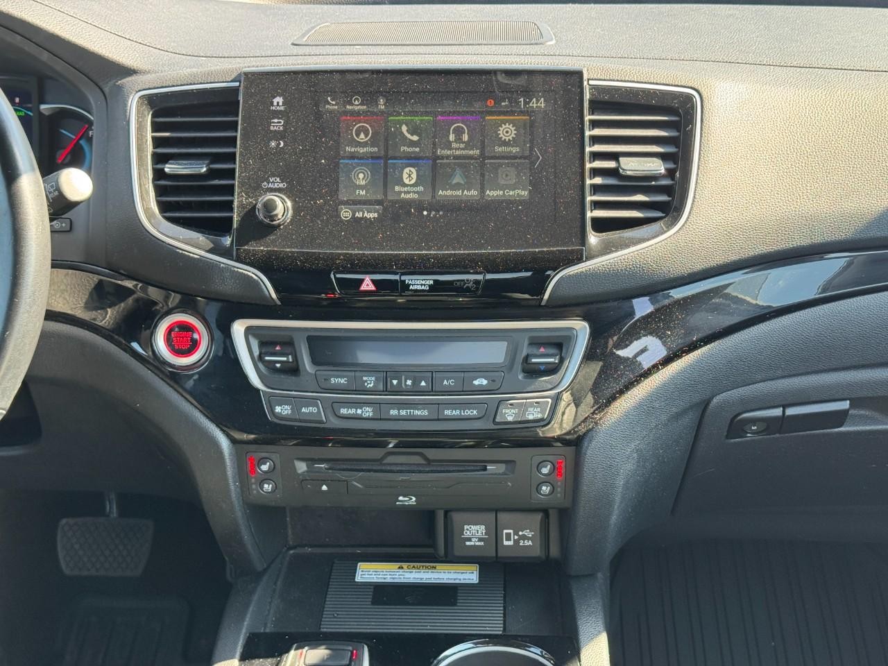 Honda Pilot Vehicle Full-screen Gallery Image 13