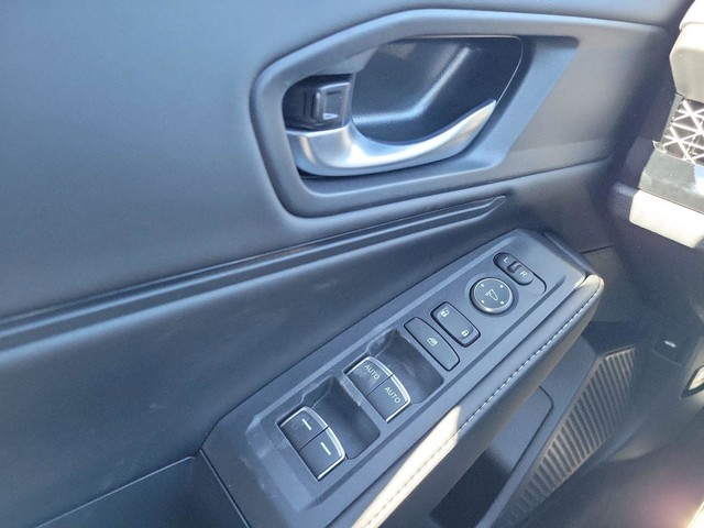 Honda Accord Hybrid Vehicle Full-screen Gallery Image 21