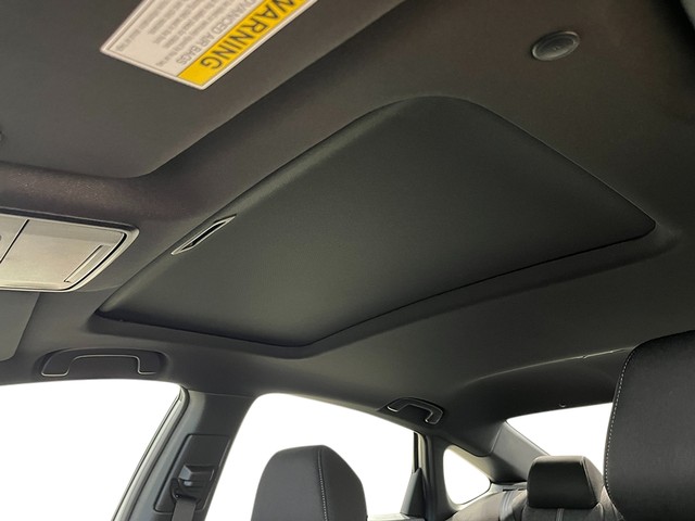 Honda Accord Hybrid Vehicle Full-screen Gallery Image 25